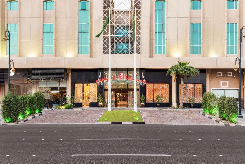 Eastyard Dammam - Genel