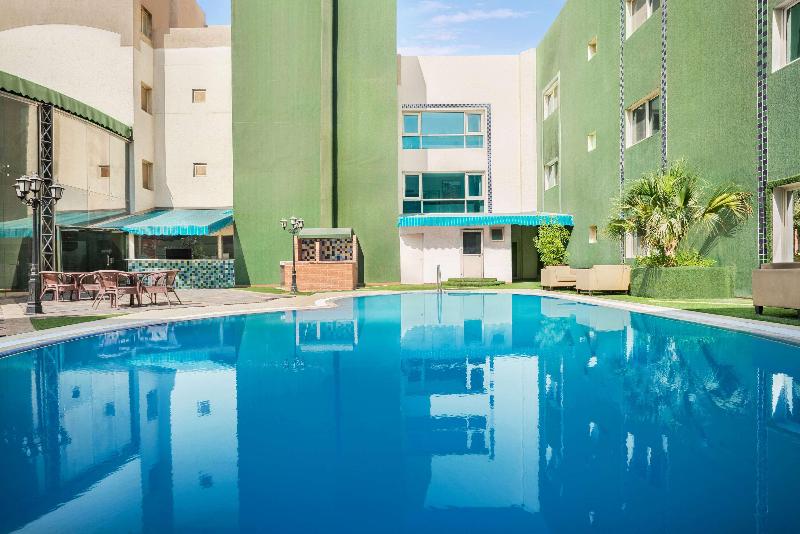 Eastyard Dammam - Havuz