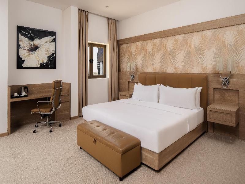 Carlton Al Moaibed - Oda