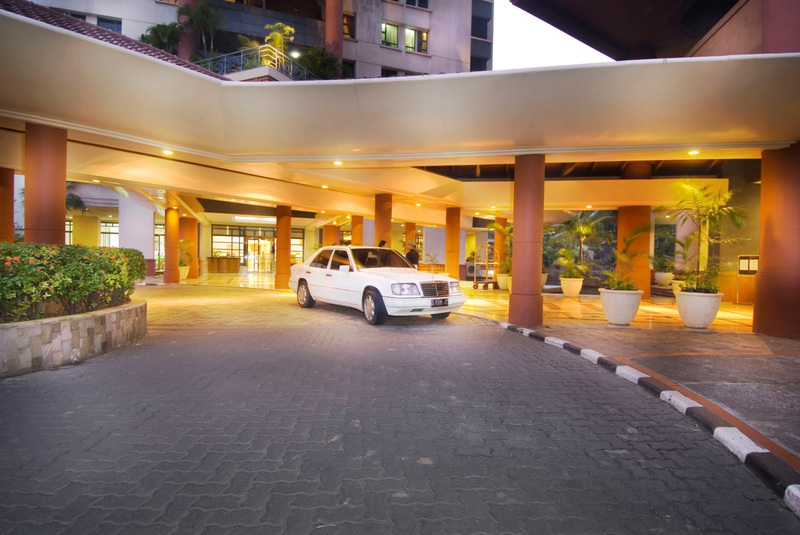 Grand Tropic Suites - Lobi