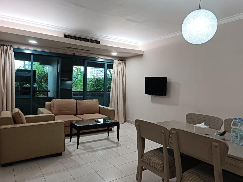 Grand Tropic Suites - Oda