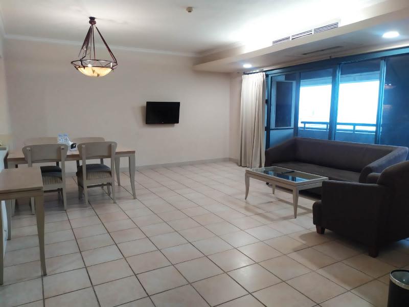 Grand Tropic Suites - Oda