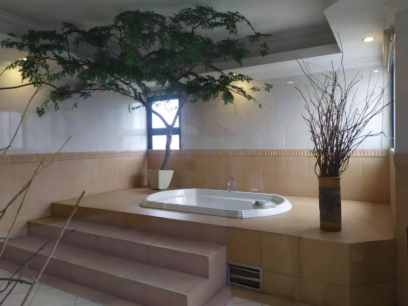 Grand Tropic Suites - Oda
