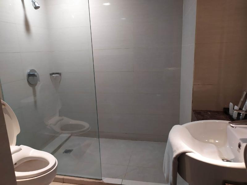 Grand Tropic Suites - Oda