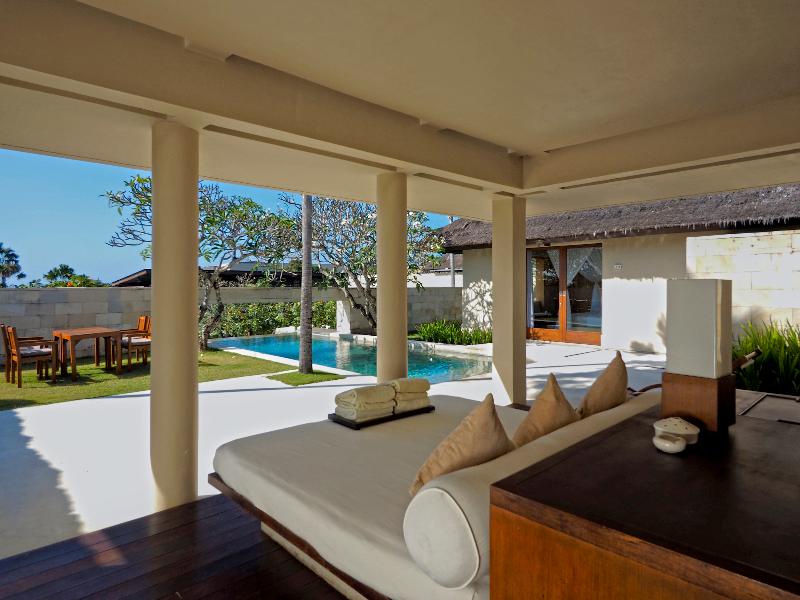 The Bale Nusa Dua by LifestyleRetreats - Oda