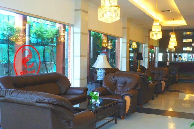 Sun City Hotel Pattaya - Lobi