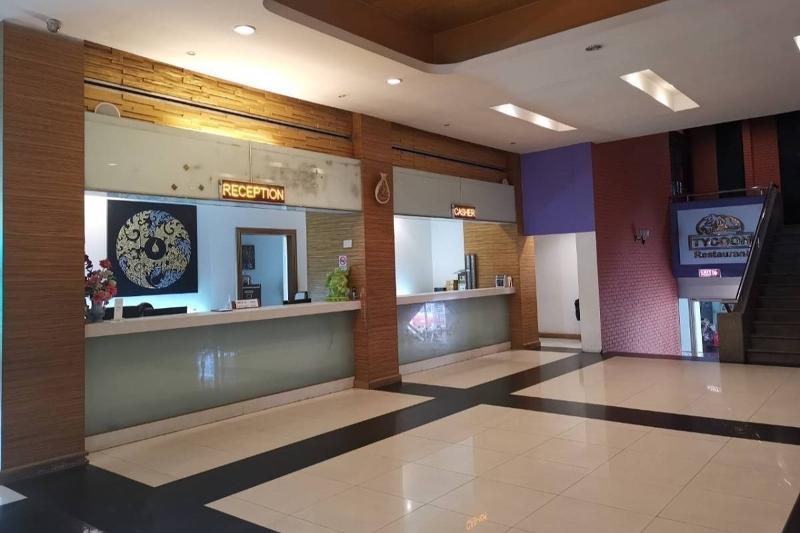 Sun City Hotel Pattaya - Lobi