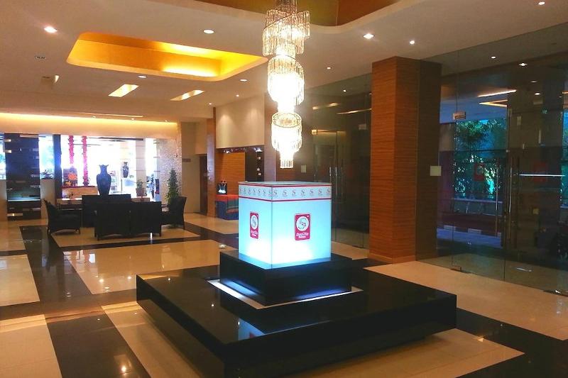 Sun City Hotel Pattaya - Lobi
