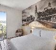 B&B HOTEL Girona 3 oda fotoğrafı