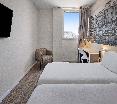B&B HOTEL Girona 3 oda fotoğrafı