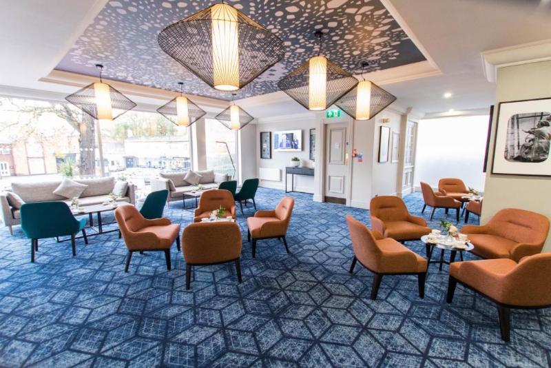 Mercure Nottingham Sherwood Hotel - Lobi