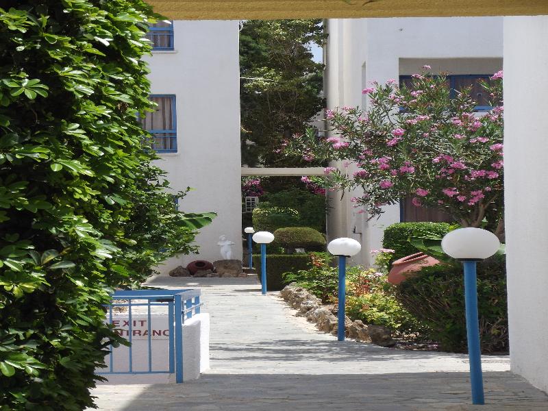 Kefalonitis Apartments - Genel
