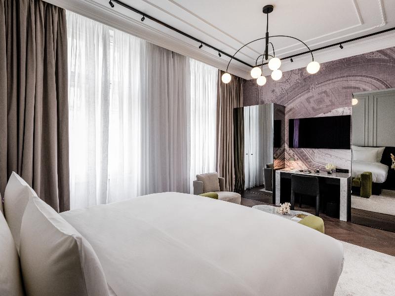 The Amauris Vienna - Oda