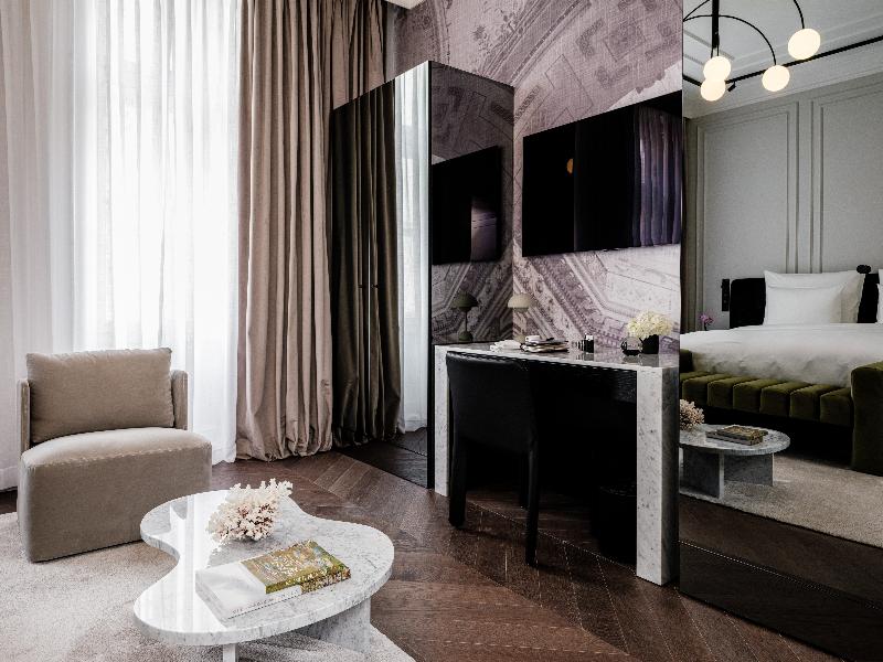 The Amauris Vienna - Oda