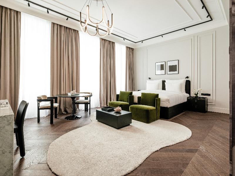 The Amauris Vienna - Oda