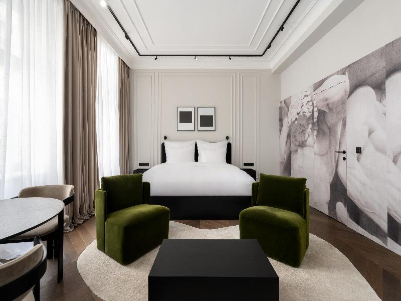The Amauris Vienna - Oda