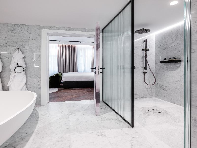 The Amauris Vienna - Oda