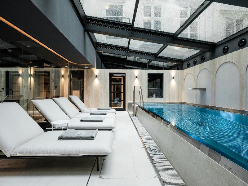 The Amauris Vienna - Oda