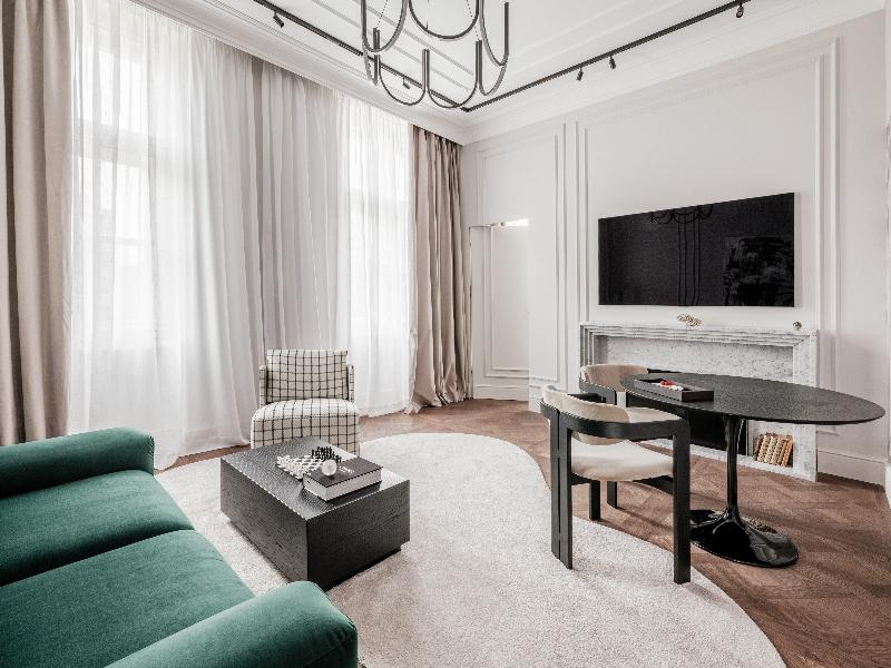 The Amauris Vienna - Oda