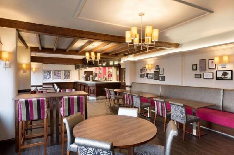 The Barn Hotel & Spa - Bar