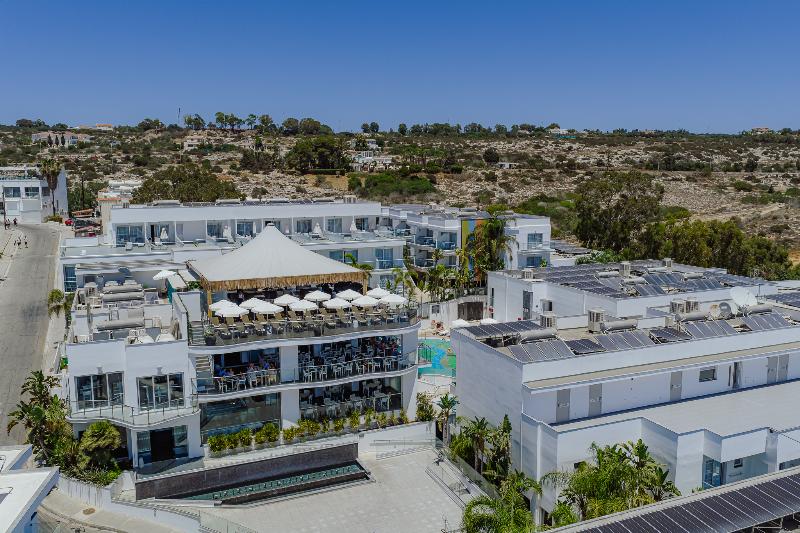 Tasia Maris Oasis - Genel