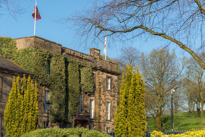 Old Hall - Genel