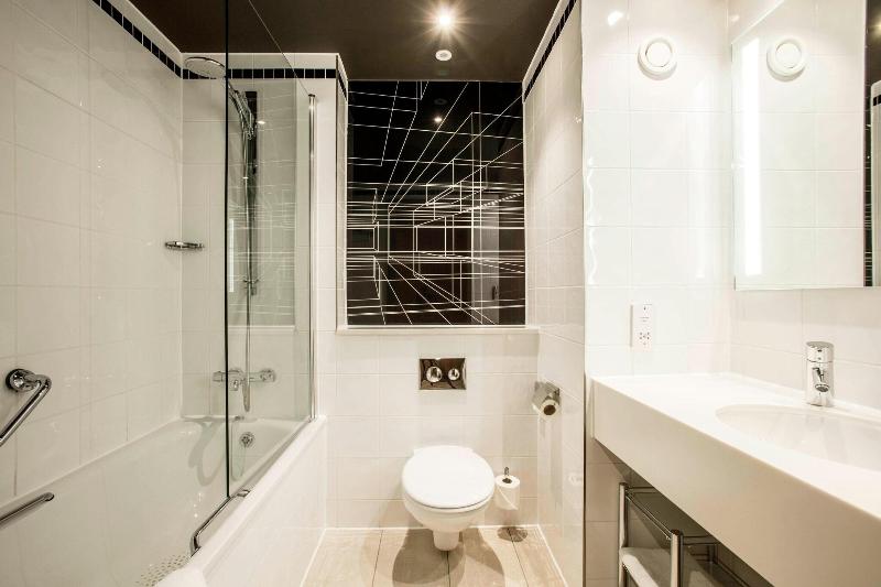 AC Hotel Manchester Salford Quays - Oda