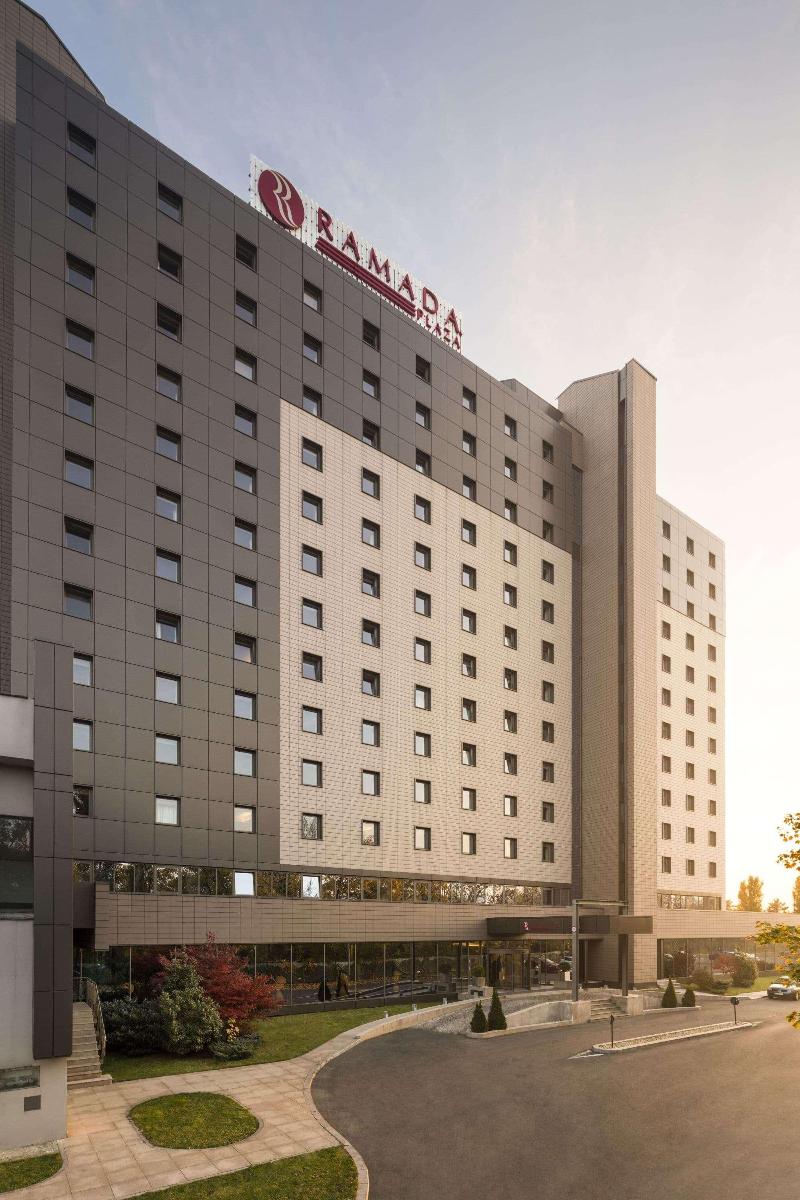 Ramada Plaza by Wyndham Bucharest Convention Cente - Genel