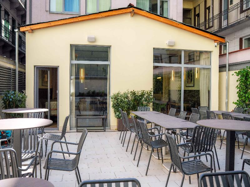 Honest Budapest by Chic&Basic - Teras