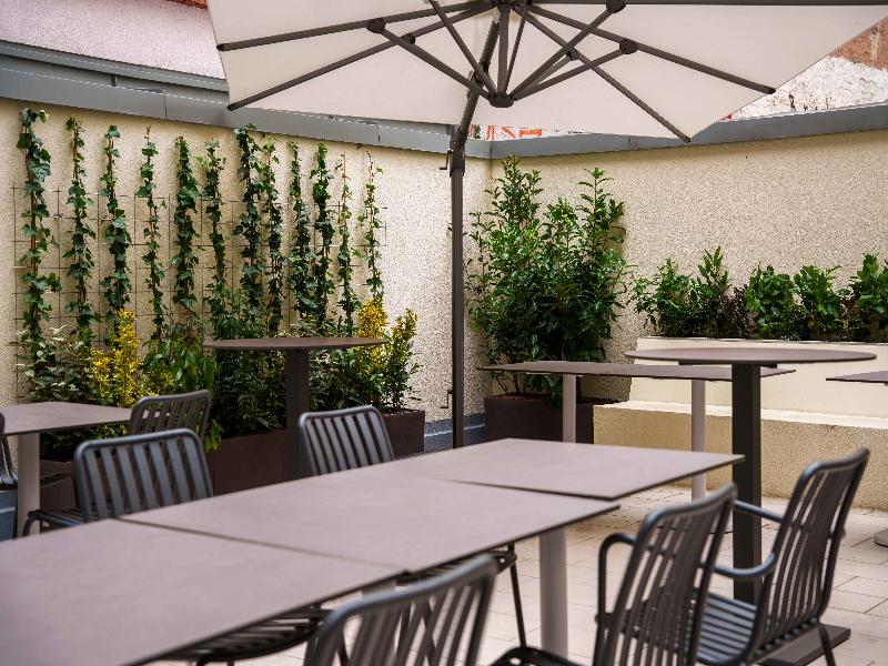 Honest Budapest by Chic&Basic - Teras