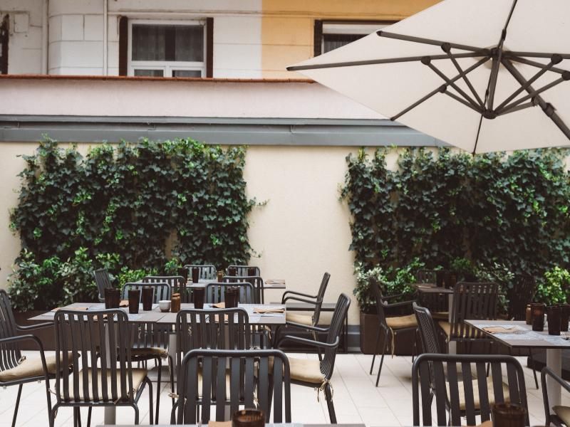 Honest Budapest by Chic&Basic - Teras