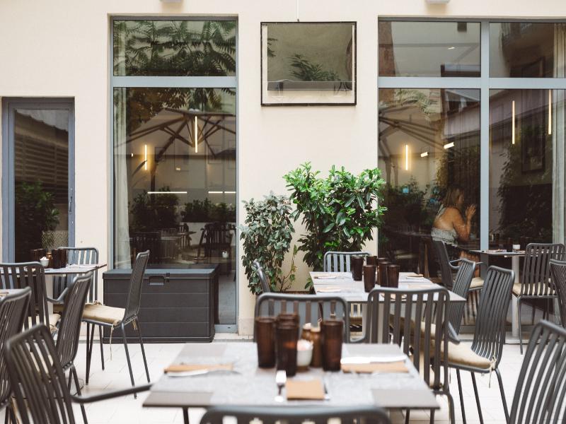Honest Budapest by Chic&Basic - Teras