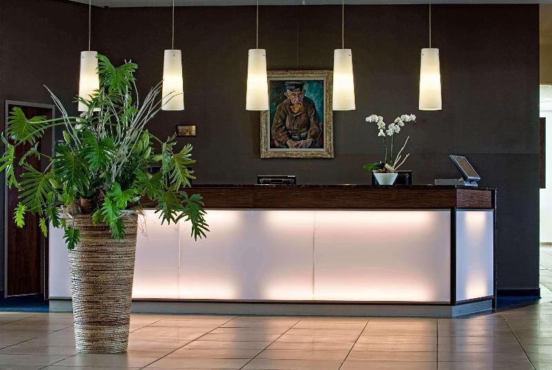 elaya hotel hamburg finkenwerder - Lobi