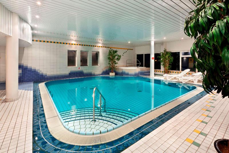Tryp by Wyndham Bad Bramstedt - Havuz