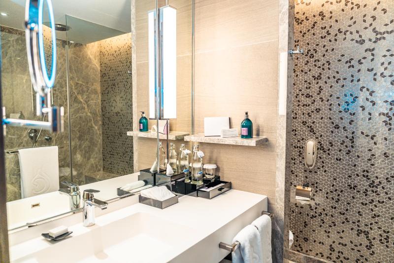 Centara Grand at CentralWorld - Oda