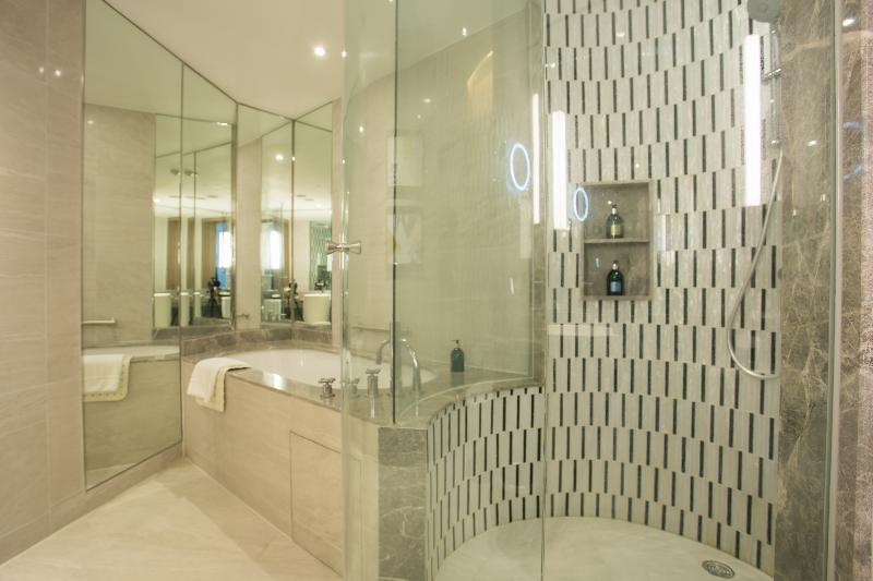 Centara Grand at CentralWorld - Oda