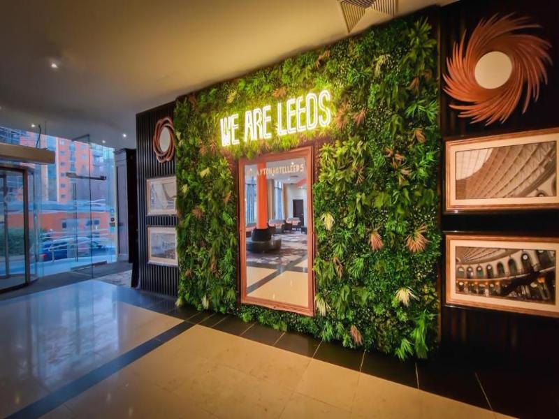 Clayton Hotel Leeds - Lobi