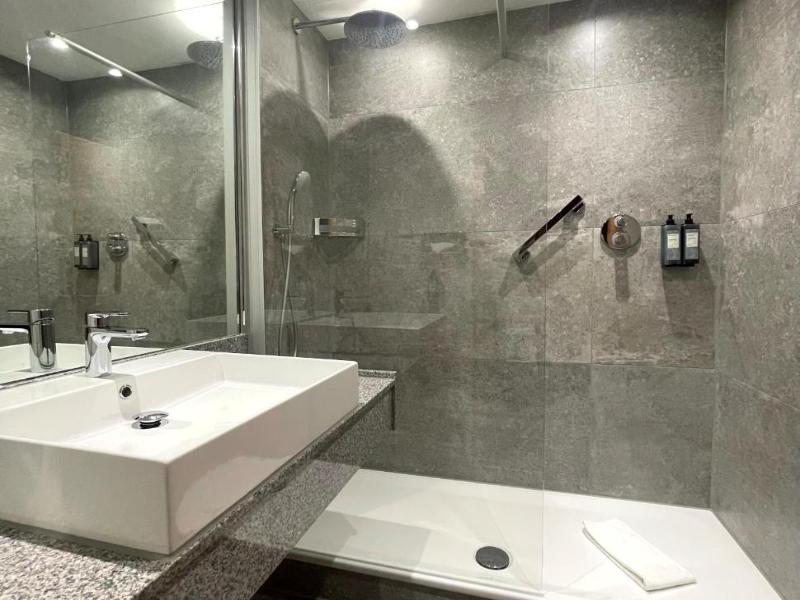 Clayton Hotel Leeds - Oda