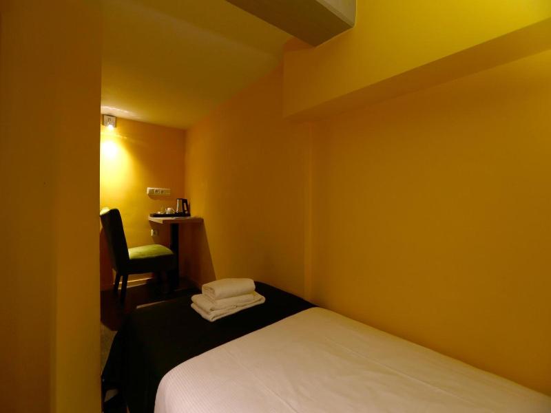 City Hotel Amsterdam - Genel