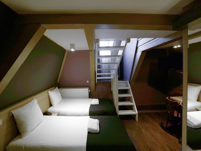 City Hotel Amsterdam - Genel