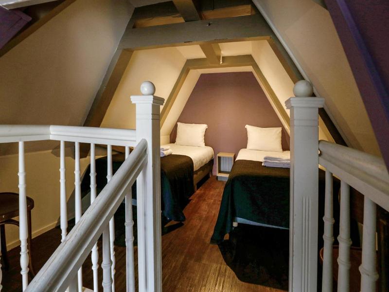 City Hotel Amsterdam - Genel
