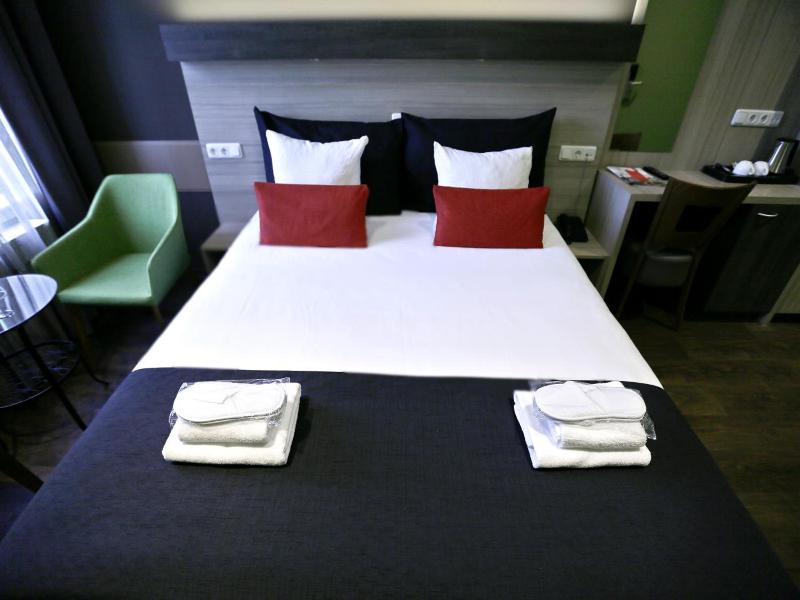 City Hotel Amsterdam - Genel