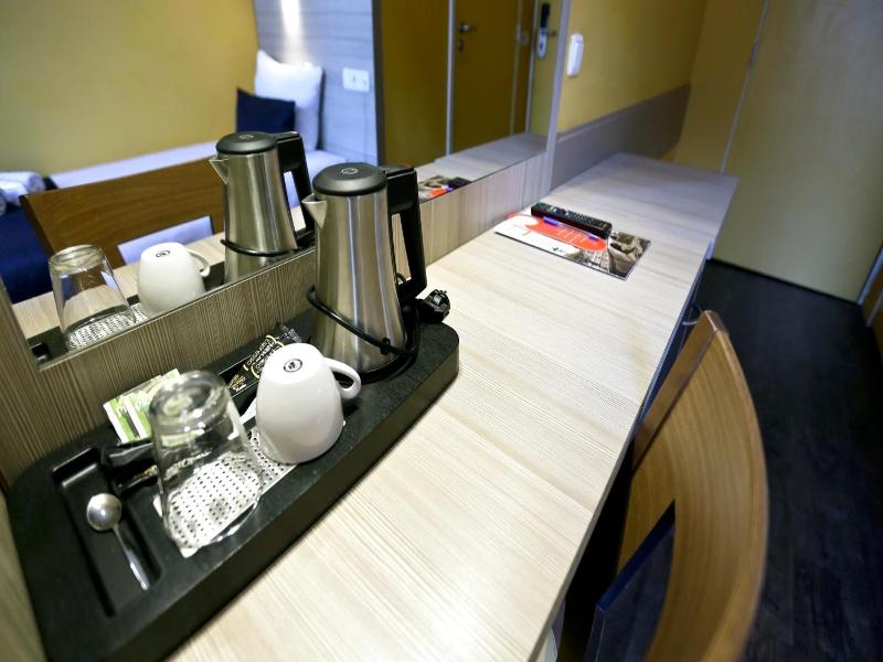 City Hotel Amsterdam - Genel