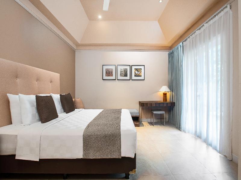 Aryaduta Lippo Village - Oda
