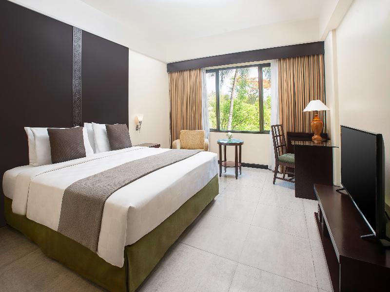 Aryaduta Lippo Village - Oda