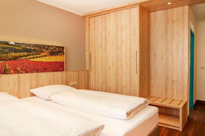 H+ Hotel Stuttgart Herrenberg - Oda