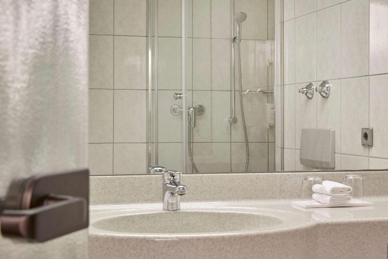H+ Hotel Stuttgart Herrenberg - Oda