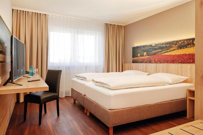 H+ Hotel Stuttgart Herrenberg - Oda