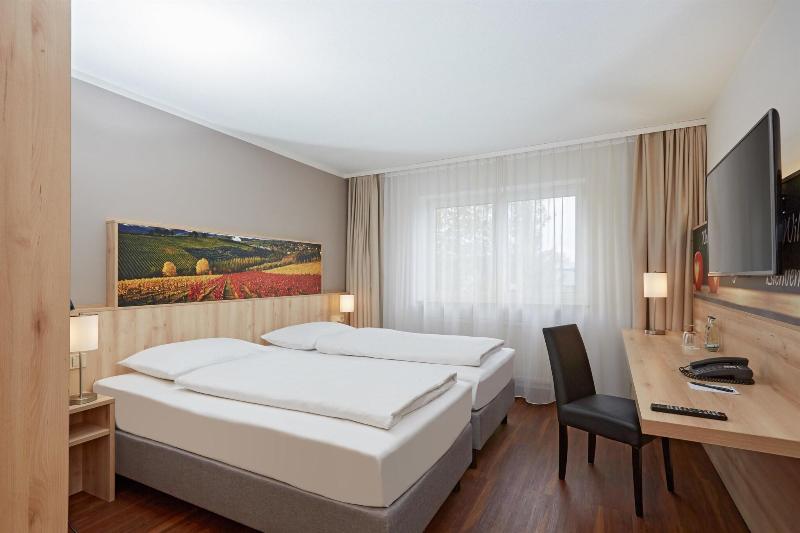 H+ Hotel Stuttgart Herrenberg - Oda