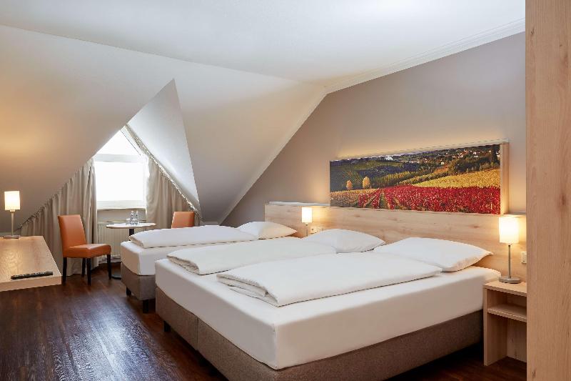 H+ Hotel Stuttgart Herrenberg - Oda